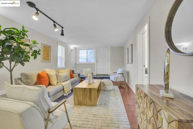 2406 10th, Berkeley CA: https://media.crmls.org/mediaz/11a7eae9-3056-4a9f-a91f-d45813530a20.jpg