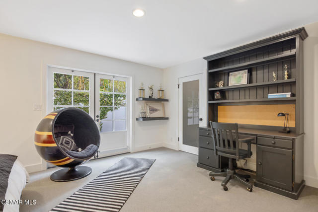6972 Grasswood Avenue, Malibu CA: https://media.crmls.org/mediaz/11a8ec6c-0690-4bd0-8b5f-89cef0d79b19.jpg