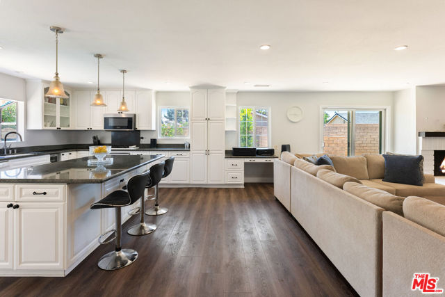 7724 Justin Court photo 8