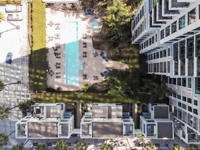 1205 Pacific Hwy, San Diego CA: https://media.crmls.org/mediaz/11a9290c-fe46-406a-8720-e75387d88cc5.jpg