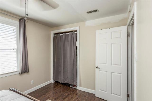 1176 Valota Road, Redwood City CA: https://media.crmls.org/mediaz/11a9ad96-aee9-4405-9112-e9f51fe4ca3a.jpg