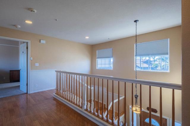 148 Greenbriar Way, Salinas CA: https://media.crmls.org/mediaz/11aa7368-57a2-4d88-bafa-290dc2a3554d.jpg