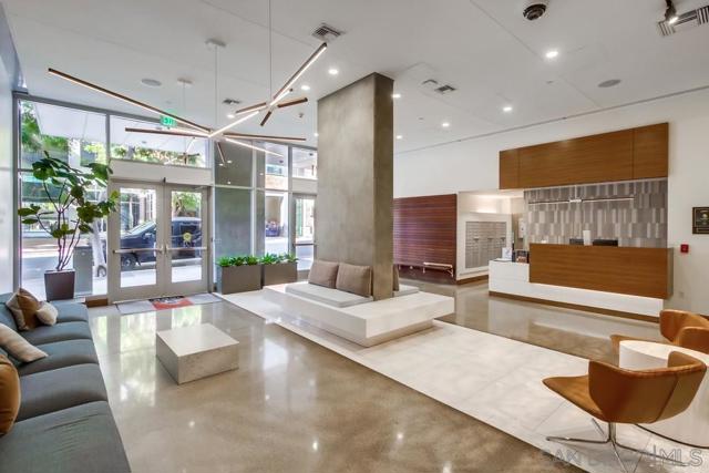 321 10th Ave, San Diego CA: https://media.crmls.org/mediaz/11ab8fcc-d604-4dc3-b827-9fb533f475be.jpg