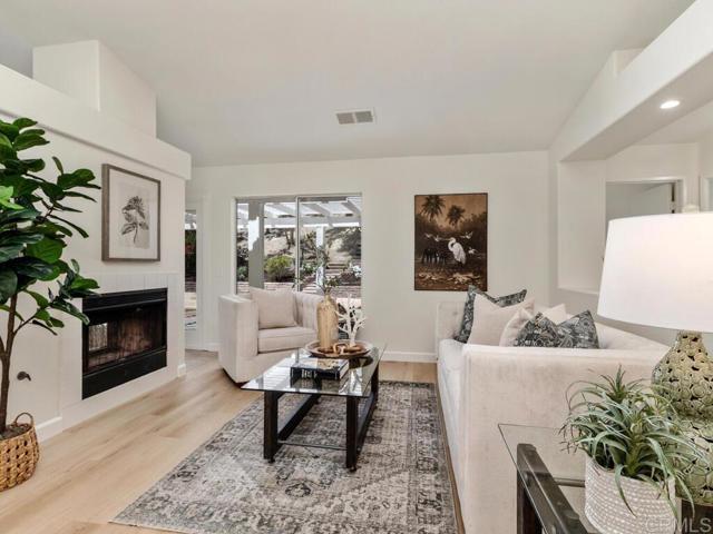 Detail Gallery Image 8 of 40 For 1219 Sunglow Dr, Oceanside,  CA 92056 - 4 Beds | 2 Baths