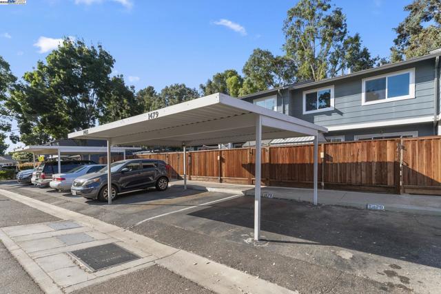 1479 Spring Valley Cmn, Livermore CA: https://media.crmls.org/mediaz/11ad0bc1-5400-4fe0-85e0-f967c370a66f.jpg