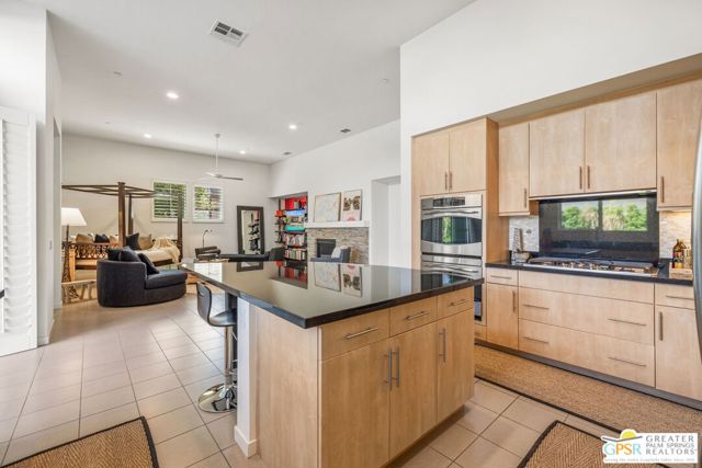 702 Axis Way, Palm Springs CA: https://media.crmls.org/mediaz/11ad8224-8df2-47b9-afa5-40925bba7860.jpg