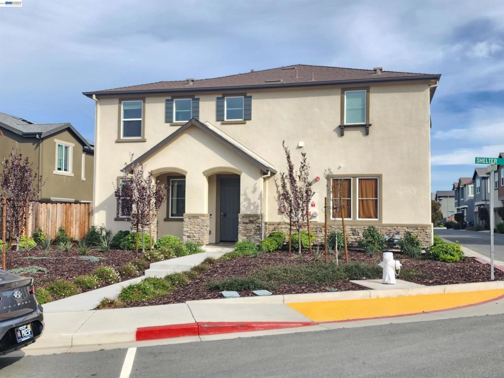 417 Mystic Ln