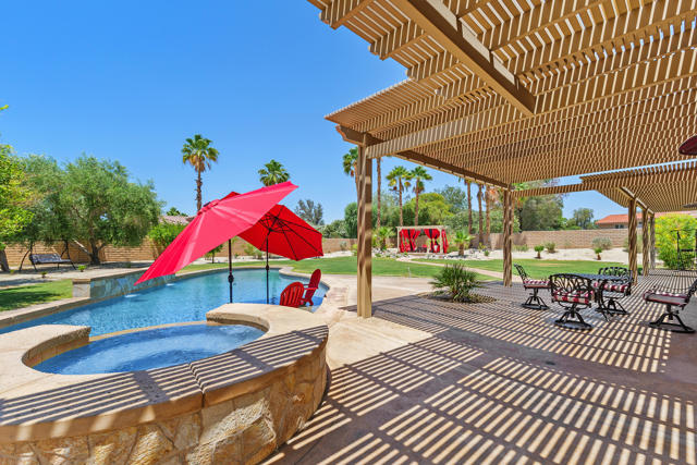 Image 3 of 44 For 78482 Bent Canyon Court