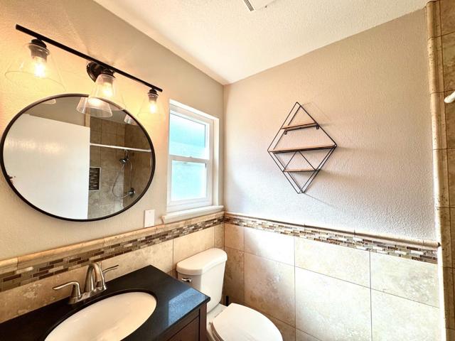 908 Bancroft Ave, Half Moon Bay CA: https://media.crmls.org/mediaz/11ade84f-587c-45b5-8e39-965a3d502f18.jpg