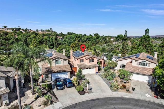 4871 Seascape Dr, Oceanside CA: https://media.crmls.org/mediaz/11ae6697-cc07-4fc2-a1b0-e2ec750d5bc8.jpg