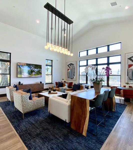 2102 White Oak Drive, Hollister CA: https://media.crmls.org/mediaz/11ae99b4-e058-458a-b422-6388d2b99252.jpg