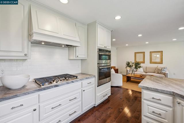 1023 Ameno Court, Lafayette CA: https://media.crmls.org/mediaz/11aeadf0-034b-4490-b6d9-130593ec63ed.jpg