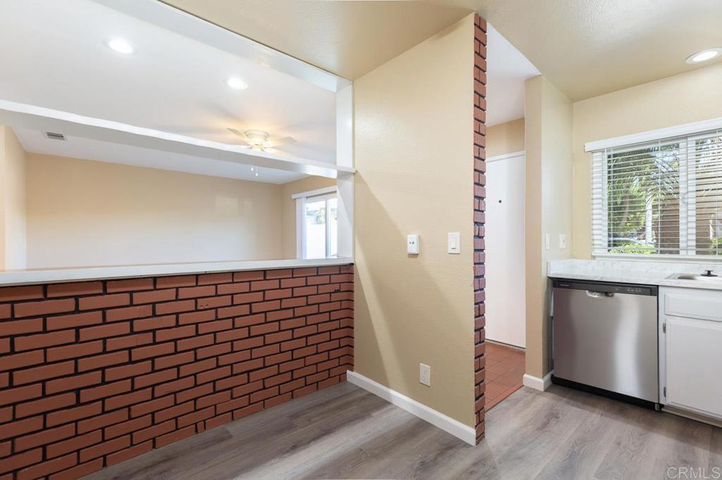 3433 Seabreeze Walk - photo 9
