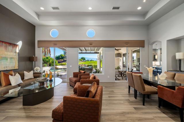 350 Loch Lomond Road, Rancho Mirage CA: https://media.crmls.org/mediaz/11b0091d-8ecc-409f-b9d4-b94d7647d852.jpg