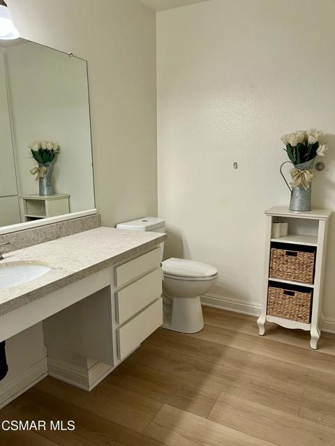 788 Pinetree Circle, Thousand Oaks CA: https://media.crmls.org/mediaz/11b0a387-963f-40c6-9037-c8661ed35877.jpg