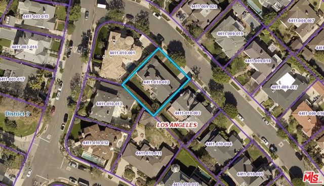 741 Chapala Drive, Pacific Palisades CA: https://media.crmls.org/mediaz/11b138f1-d276-41e6-a72f-f063ee5816d2.jpg
