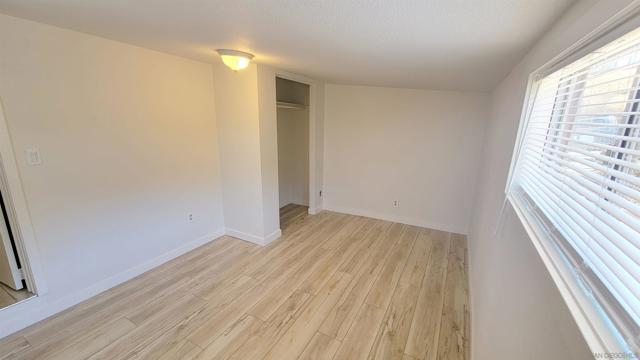 2402 Amick St, Oceanside CA: https://media.crmls.org/mediaz/11b1511f-f19a-445c-99da-4207d9c5ecd8.jpg