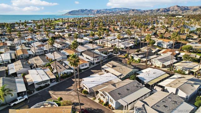 1215 Anchors Way Drive, Ventura CA: https://media.crmls.org/mediaz/11b4e227-bf62-4968-9ef0-373eb9a68a8a.jpg