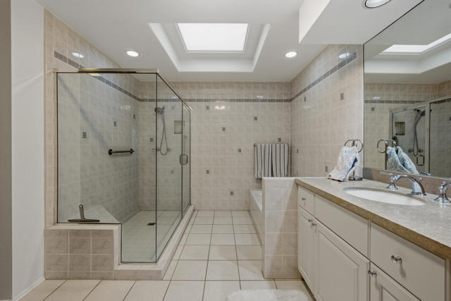 27 Cornell Drive, Rancho Mirage CA: https://media.crmls.org/mediaz/11b53dad-334f-478c-a761-584e681be7b5.jpg