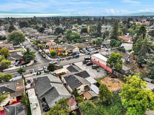 2243 COOLEY Avenue, East Palo Alto CA: https://media.crmls.org/mediaz/11b5e3c3-0a6a-4b65-855a-923d2afe8604.jpg