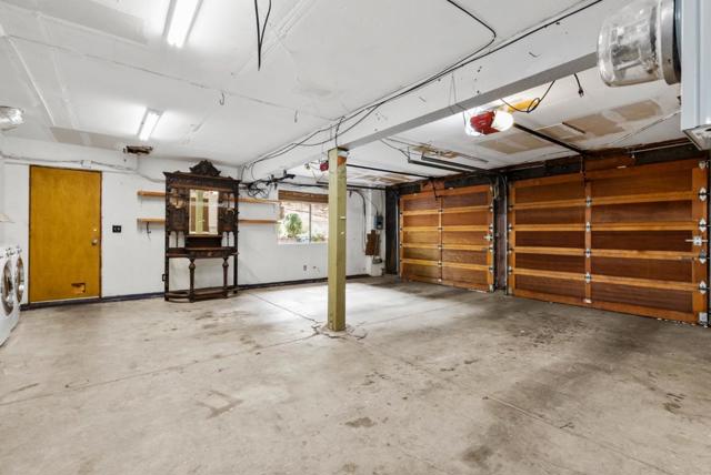 162 Madera Avenue, San Carlos CA: https://media.crmls.org/mediaz/11b72f65-84be-4a0d-892b-423ba5f56cf5.jpg