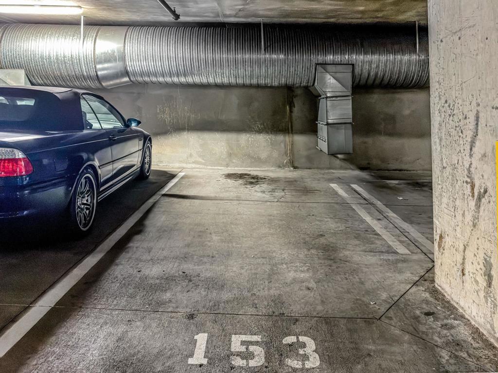 https://media.crmls.org/mediaz/11b769db-090b-43ac-a888-646300c1d0de.jpg?preset=X-Large