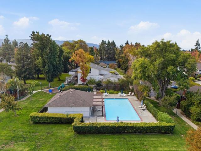 10969 Northshore Square, Cupertino CA: https://media.crmls.org/mediaz/11b7a54c-4379-4ddc-8c28-687368b70a7f.jpg