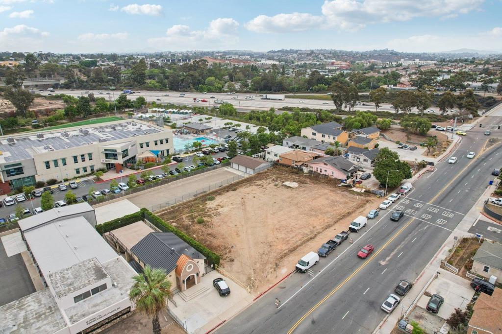 MLS #250042009SD image #4