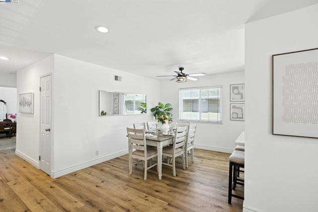 2102 Galveston Ave, San Jose CA: https://media.crmls.org/mediaz/11b96394-9b9d-4ed6-9cb7-aa388b243cc1.jpg