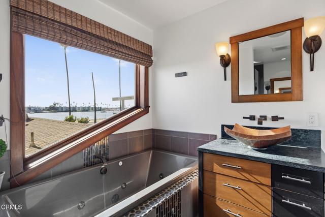 Detail Gallery Image 21 of 57 For 2916 Lakeshore Ct, Oxnard,  CA 93035 - 4 Beds | 3 Baths