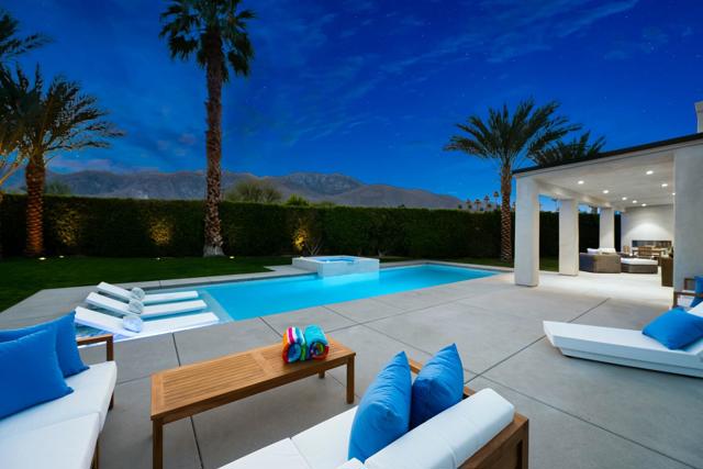 2779 Princess Lane, Palm Springs CA: https://media.crmls.org/mediaz/11badd8b-a0b5-4957-924b-e352059cb30c.jpg