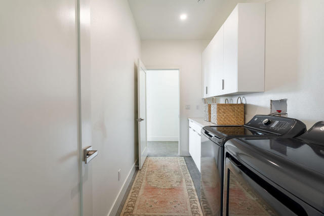 361 W Sunview Avenue, Palm Springs CA: https://media.crmls.org/mediaz/11bb2de0-802d-426f-b5ef-9bdb45b4f86b.jpg