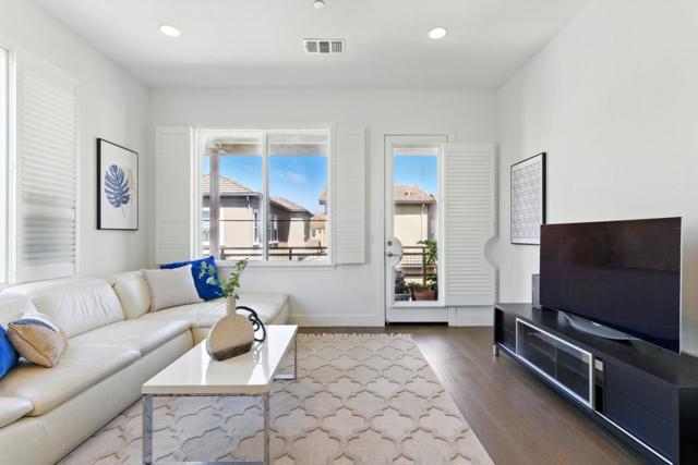 528 Odyssey Lane, Milpitas CA: https://media.crmls.org/mediaz/11bbdc79-0cab-4543-889a-ef7e03471411.jpg