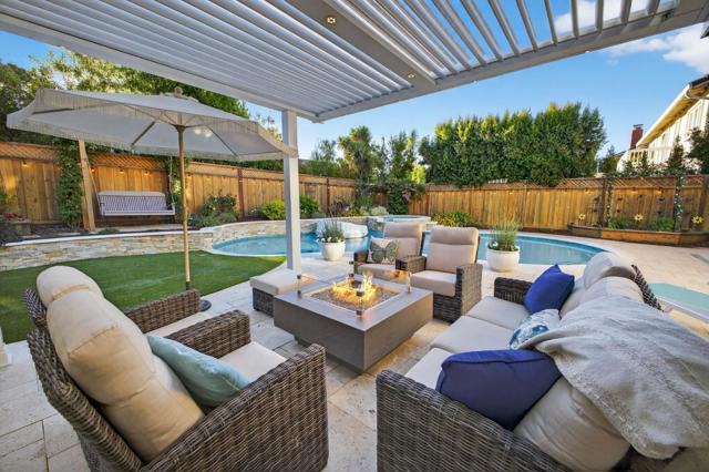 6575 Jeremie Drive, San Jose CA: https://media.crmls.org/mediaz/11bc0847-7639-4593-869f-6dc390b2a055.jpg