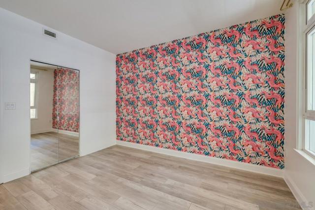 850 Beech St, San Diego CA: https://media.crmls.org/mediaz/11bd2a3d-c598-4626-a86f-ab076e094bb3.jpg