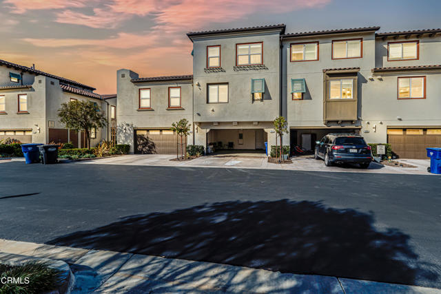 354 Solares Street, Camarillo CA: https://media.crmls.org/mediaz/11bd7de7-ddc9-4eb6-8116-2a1b87244c4d.jpg