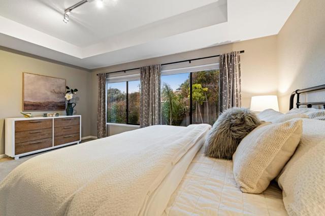 229 Marvilla Circle, Pacifica CA: https://media.crmls.org/mediaz/11bd9459-b6f7-4436-888a-dc5f2159a749.jpg