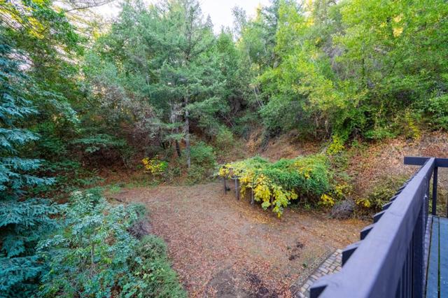 1301 Bear Creek, Boulder Creek CA: https://media.crmls.org/mediaz/11bda074-22fe-4016-b6e9-75ff84137c57.jpg