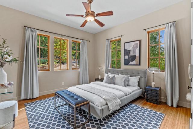 11860 Francemont Drive, Los Altos Hills CA: https://media.crmls.org/mediaz/11bf77c2-7c08-4510-b5cc-6ec607e07a77.jpg