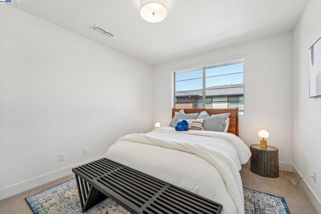 5860 Midnight Place, Dublin CA: https://media.crmls.org/mediaz/11bf9bc6-d1a7-4abc-b4cf-5c37a17ed9e2.jpg