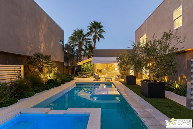 1062 Hunter Drive, Palm Springs CA: https://media.crmls.org/mediaz/11c03215-eadb-4010-bd8e-4e33bd2bfc07.jpg