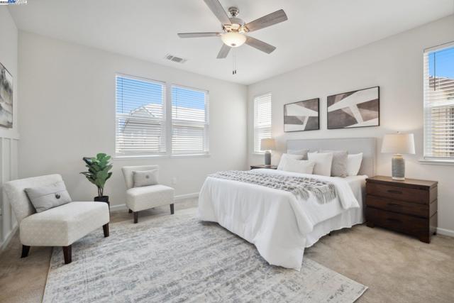 1109 Marsala Cir, Salinas CA: https://media.crmls.org/mediaz/11c0d01a-3dfc-4fe0-91f1-1797c8b524ef.jpg
