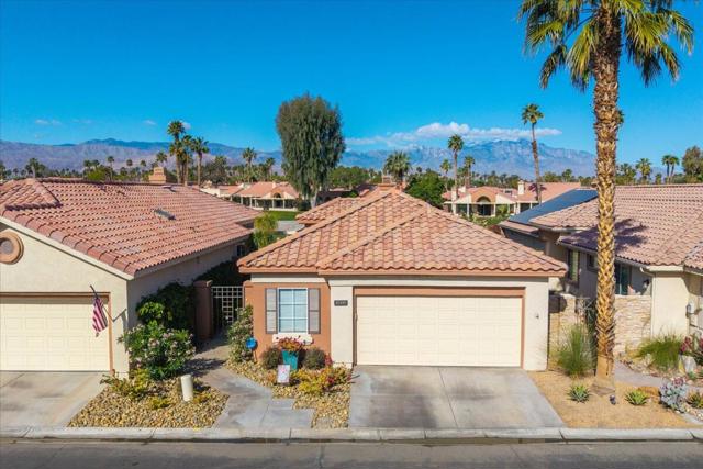 42197 Turqueries Avenue, Palm Desert CA: https://media.crmls.org/mediaz/11c16858-d046-42ee-a4d6-14ea8d6b587b.jpg