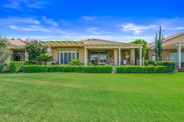 80474 Muirfield Drive, Indio CA: https://media.crmls.org/mediaz/11c1c6d0-5744-4337-b897-dfeb1cf563eb.jpg