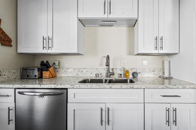 Detail Gallery Image 6 of 30 For 10458 Susie Place, Santee,  CA 92071 - 3 Beds | 2 Baths