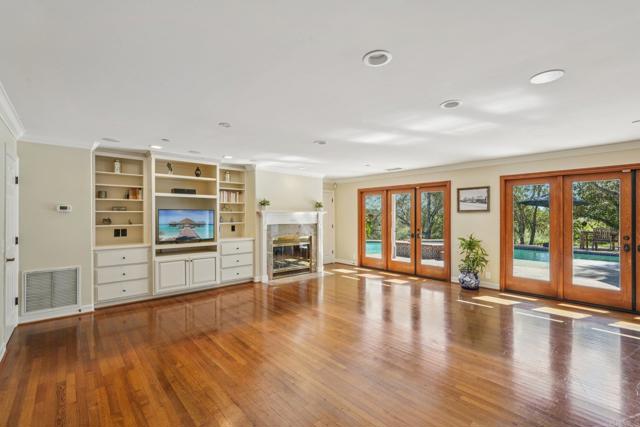 Detail Gallery Image 14 of 49 For 707 S Live Oak Park Rd, Fallbrook,  CA 92028 - 4 Beds | 4 Baths