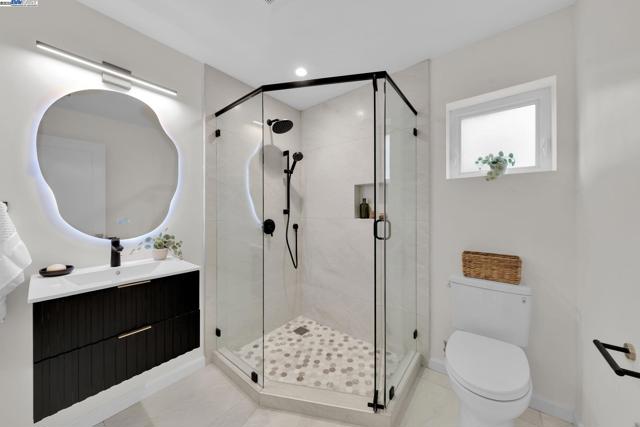 90 Upper Briar Road, Kentfield CA: https://media.crmls.org/mediaz/11c311e8-dd5b-4061-a41c-1f1c72ea667e.jpg