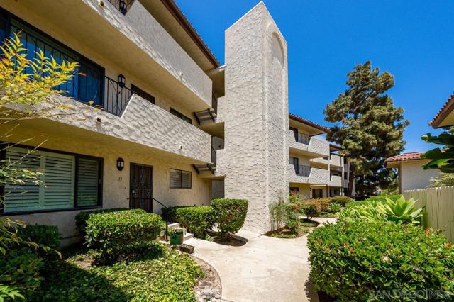4235 Asher, San Diego CA: https://media.crmls.org/mediaz/11c3c67f-b1d3-4855-9528-2a187d9930e6.jpg