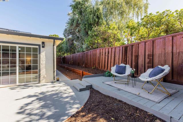 766 Joyce St, Livermore CA: https://media.crmls.org/mediaz/11c56a72-de57-4fd7-91c2-9d2986b76754.jpg