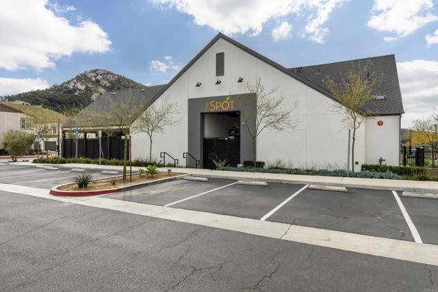 Detail Gallery Image 48 of 66 For 227 Canopy Trails Place, Fallbrook,  CA 92028 - 4 Beds | 2/1 Baths